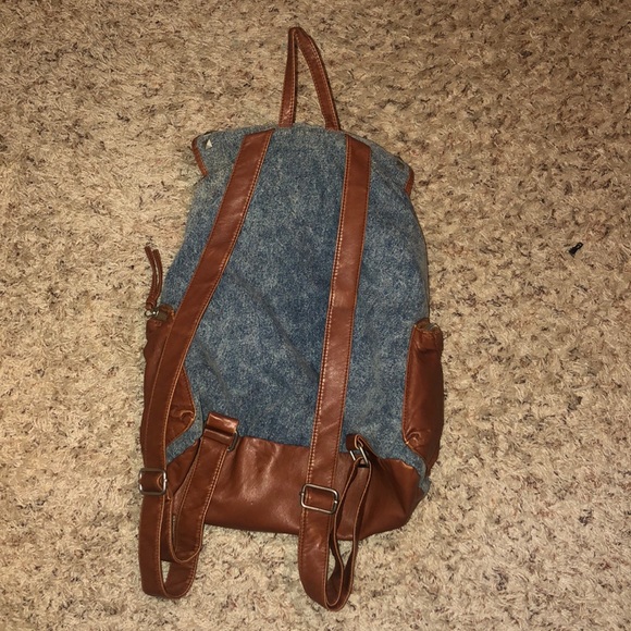 Backpack - Picture 2 of 2